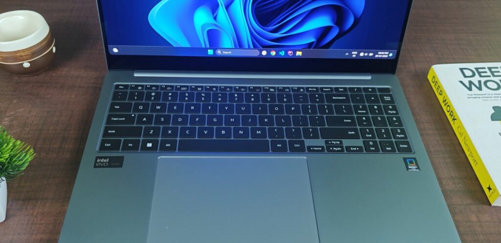 samsung galaxy book 4 pro large trackpad